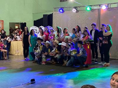 ParÃ³quia Imaculada ConceiÃ§Ã£o do Porto Barreiro realizou a escolha da Princesa do Leite e Cowboy Estiloso